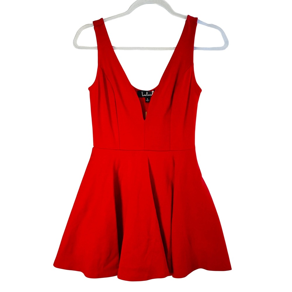 Lulus Red V-Neck Skater Mini Dress Womens S Coquette Feminine Going Out Date Y2K